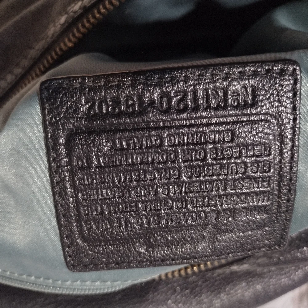 Real coach purse!! - Picture 11 of 16